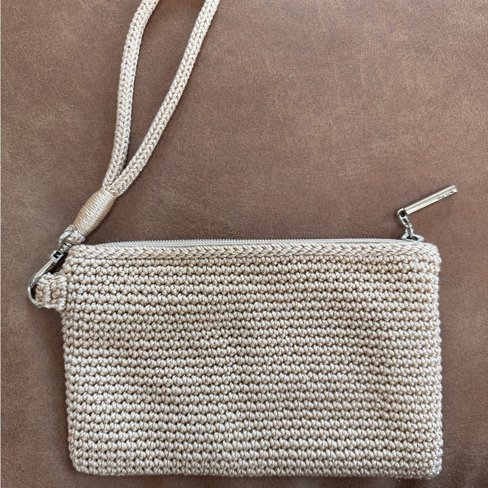 The Sak Vita Wristlet